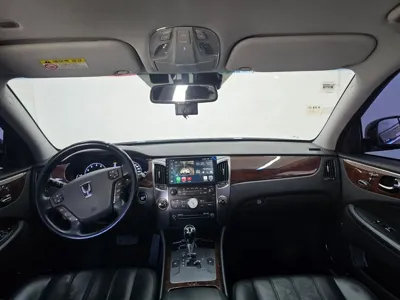 Hyundai Equus