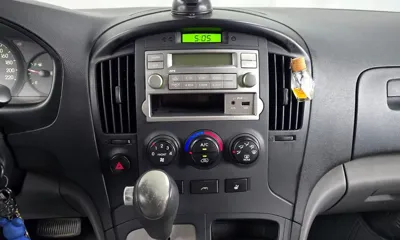 Hyundai Starex