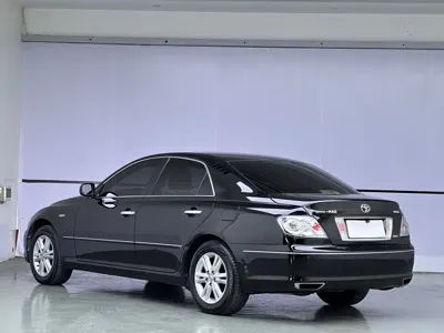 Toyota Reiz