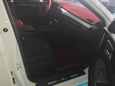 Roewe i5