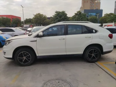 BYD S7