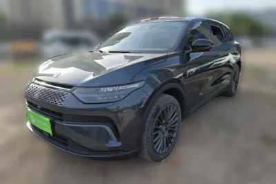 Leapmotor C11