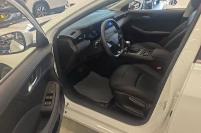 Roewe i5