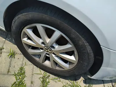 Volkswagen Golf (Import)