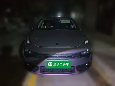 Lynk & Co 02
