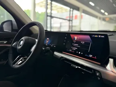 BMW iX1