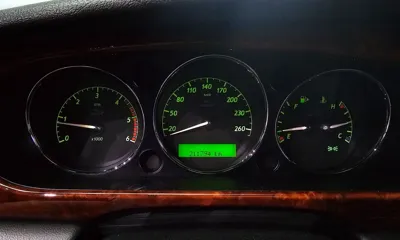 Jaguar XJ