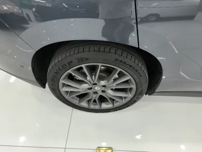 Leapmotor C10