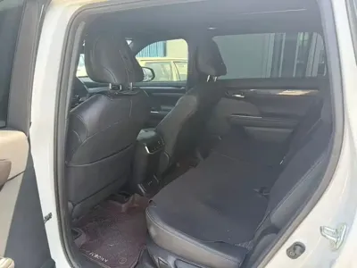 Toyota Crown Kluger