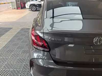 MG MG5