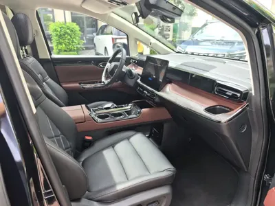 GAC Motor 传祺E8 PHEV