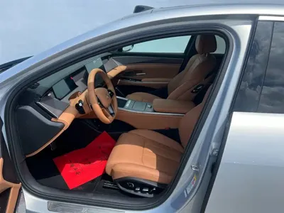 BYD 汉L
