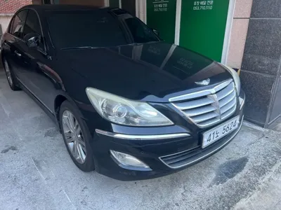 Hyundai Genesis