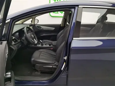 BYD MAX