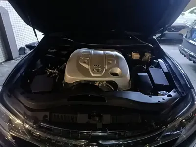 Toyota Reiz