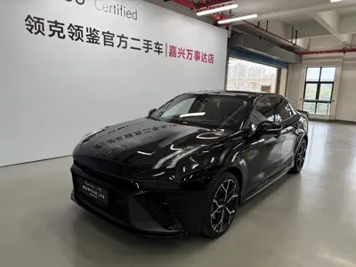 Lynk & Co 03
