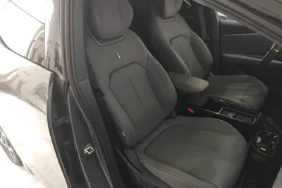 Lynk & Co Z20