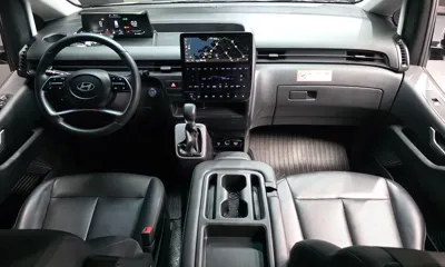 Hyundai Staria