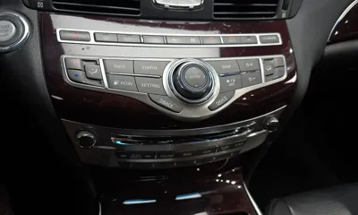 Infiniti M