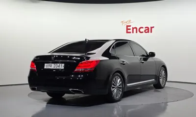 Hyundai Equus