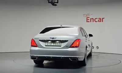 Genesis EQ900