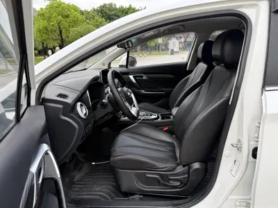 BAIC EU5
