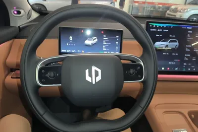 Leapmotor C16