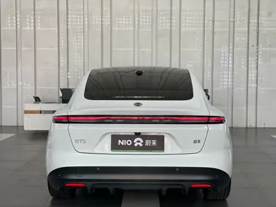 Nio ET5