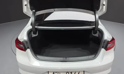 Renault-KoreaSamsung SM6