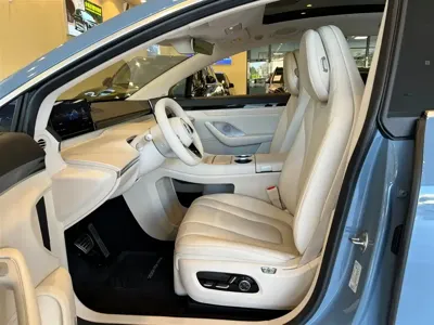 智界 Zhijie R7