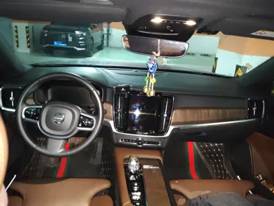 Volvo S90