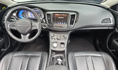 Chrysler 200