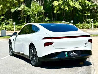 Xpeng P7