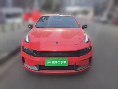 Lynk & Co 03