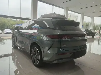 BYD 唐L