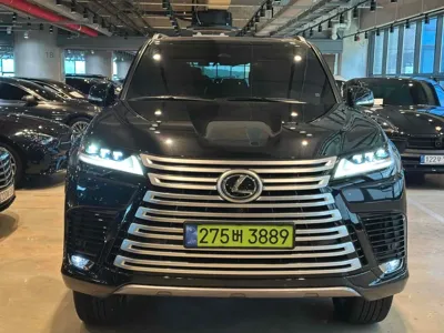 Lexus LX