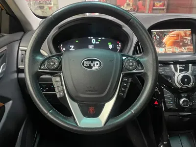 BYD Qin NEV
