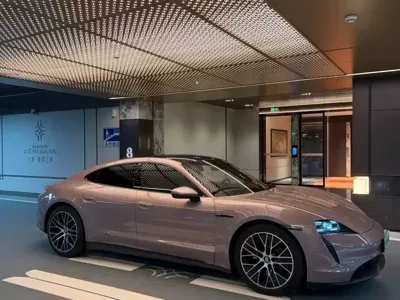 Porsche Taycan