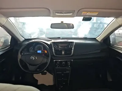 Toyota Yaris L