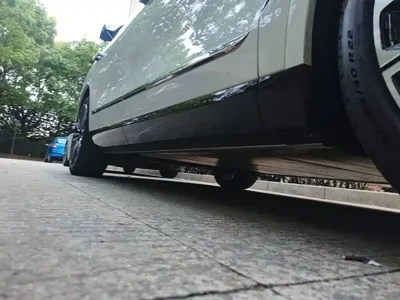 Nio ES8