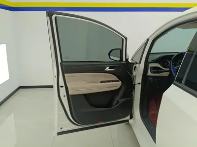 GAC Motor Trumpchi M6