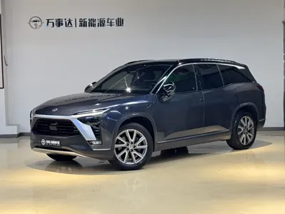 Nio ES8