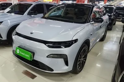 Leapmotor C11