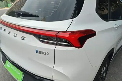 SAIC MAXUS EUNIQ 6