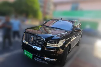 Lincoln Navigator