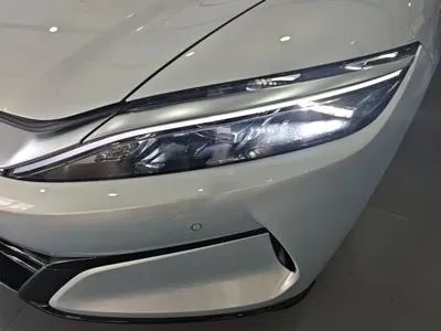 BYD 汉L
