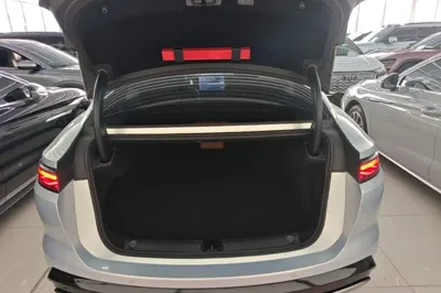 BYD Han L