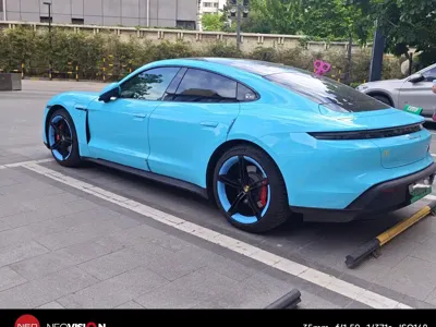 Porsche Taycan