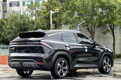 Geely Galaxy L7