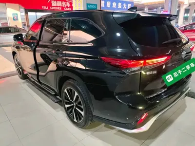 Toyota Crown Kluger